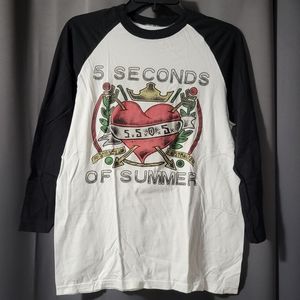 5 Seconds of Summer Heart Raglan Medium